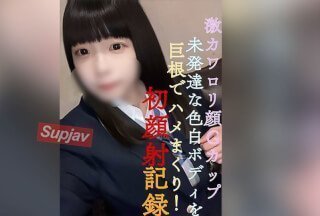男生操白丝袜美女逼逼
